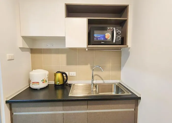 Family House - Long In Bkk アパート